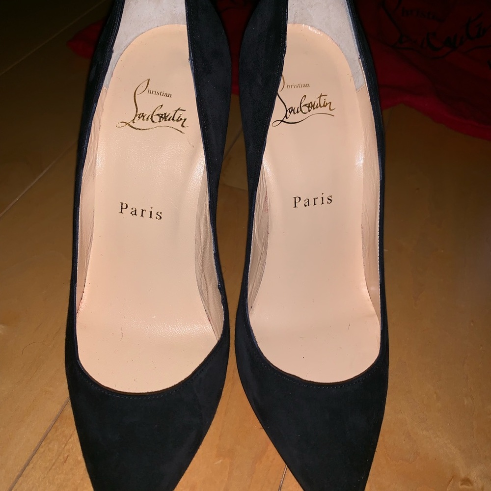 Louboutin heals
